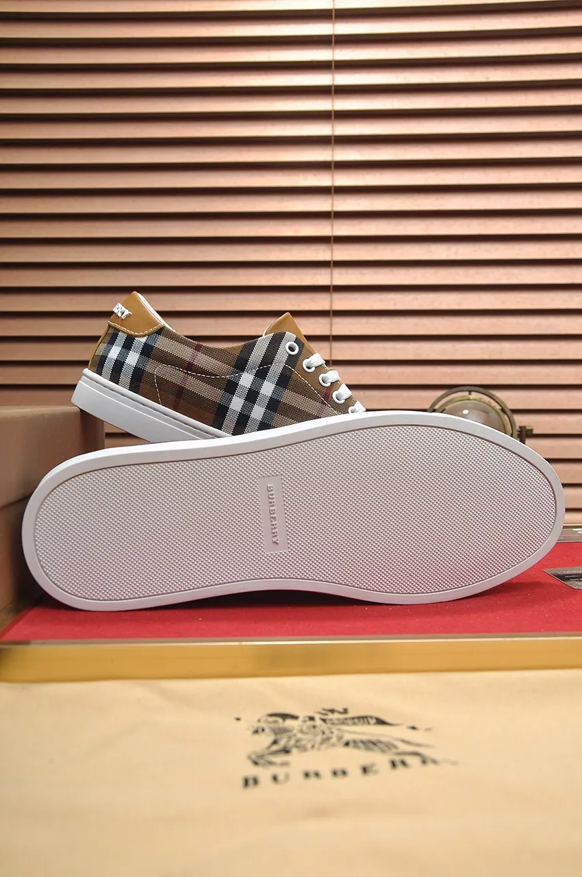 Men's shoes💰480💶[Burberry] (cowhide lining) classic low-top sneakers｜Imported cowhide with classic plaid fabric｜Cow leather lining｜Original outsole｜Fine workmanship and comfortable to wear Size: 38-44 (customized at 45)